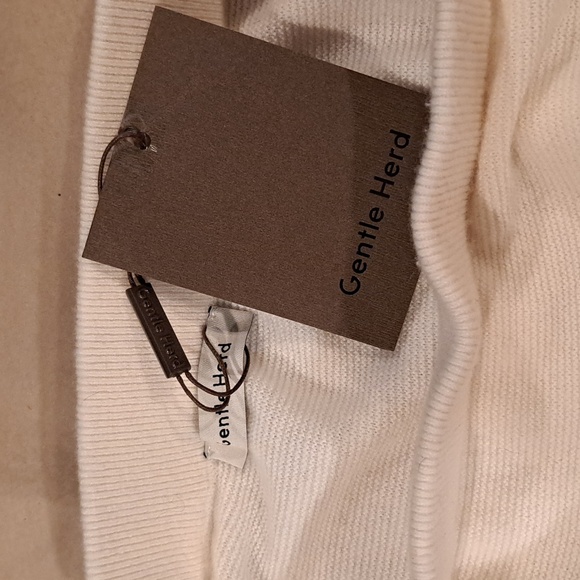NWT Cashmere Knit Mini Skirt (Ivory) - Gentle Herd - Picture 5 of 6
